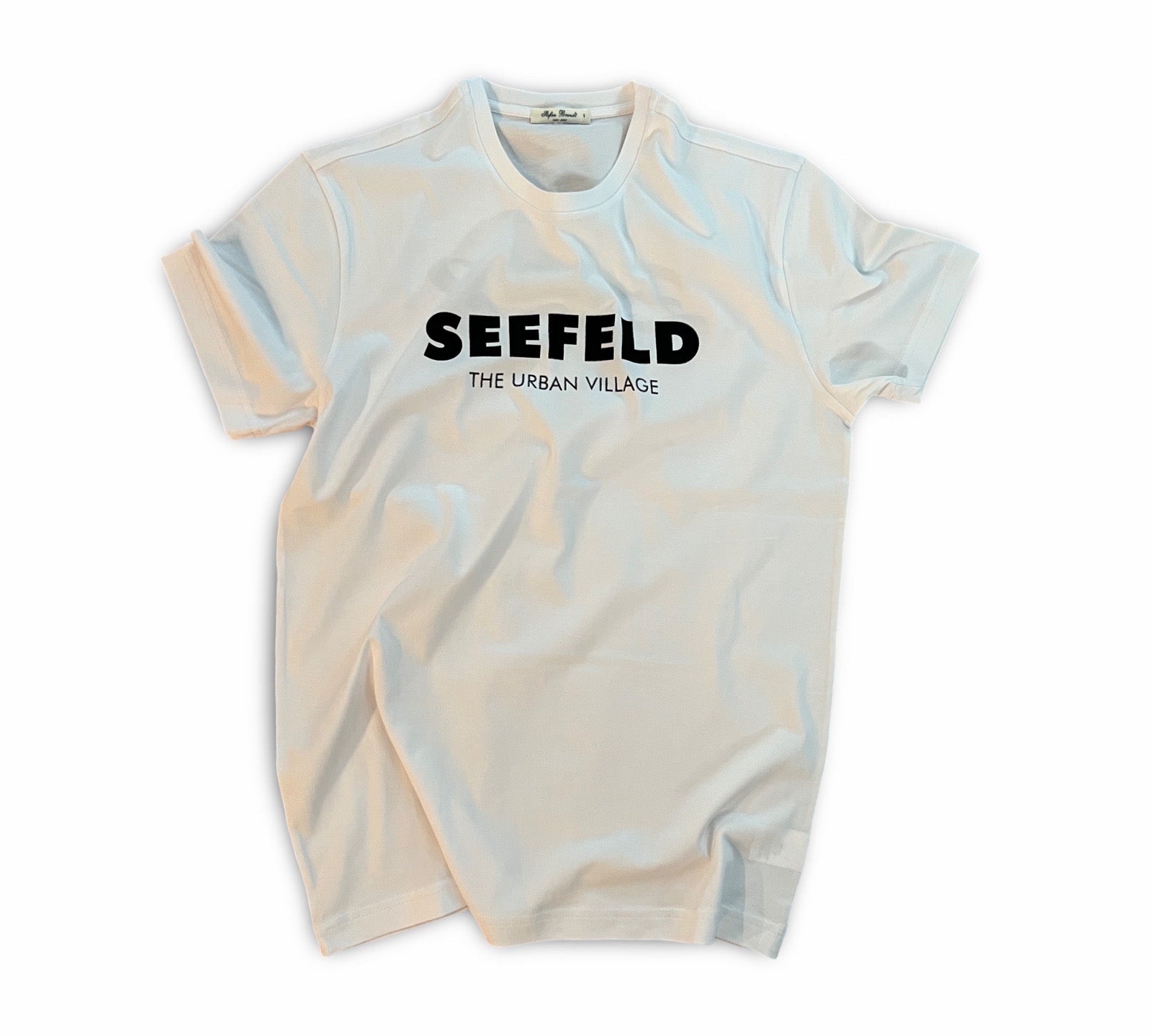 Zurich Kreis 8 meets Stefan Brandt and LABEL17 to celebrate the Quality and Style of Timeless Elegance with this T-Shirt