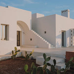 With their understated beauty and holistic design, Mediterranean homes are a perennial source of inspiration - The Style of this Book is pairing with the style of LABEL17.