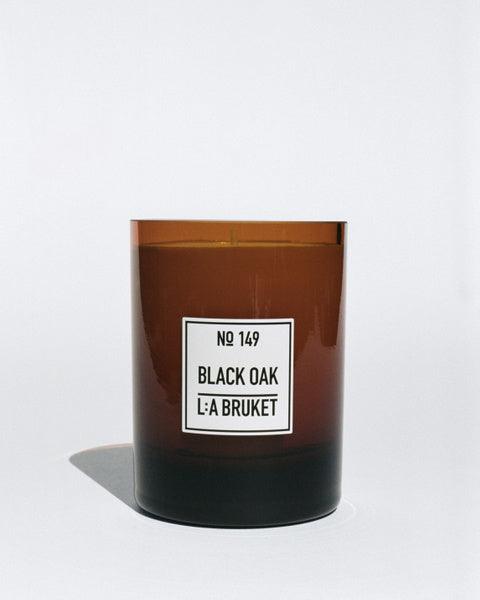 L:A BRUKET Scented Candle, 260g - Black Oak, bei LABEL17