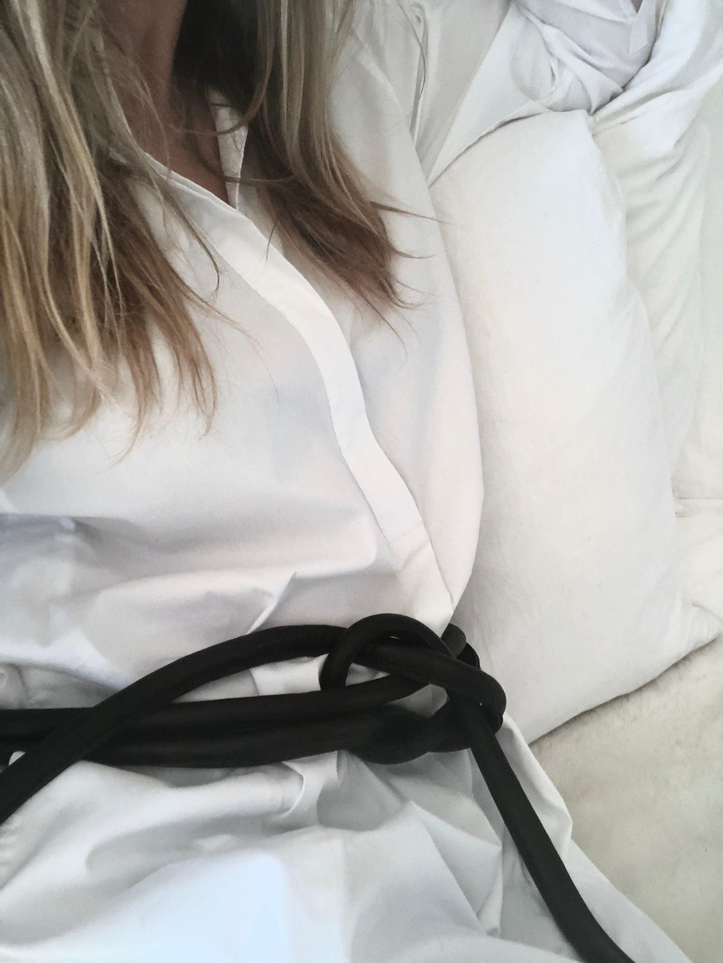 Sportive Lederkordel als Gürtel von LABEL17: Belt Knot, Ledergurt aus feinem, pflanzlich gegerbtem Lamm-Nappaleder, handgefertigt in Marokko, designed in Switzerland